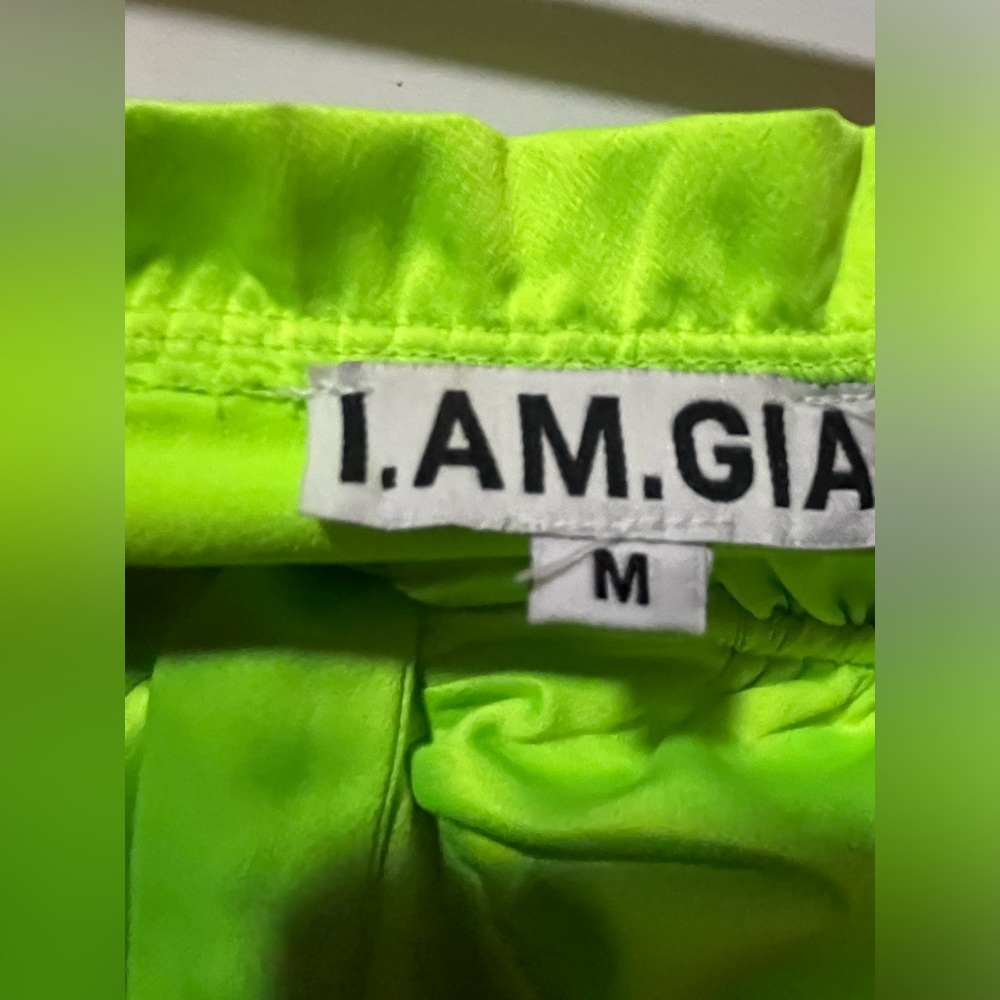I.AM.GIA - Picture 4 of 5